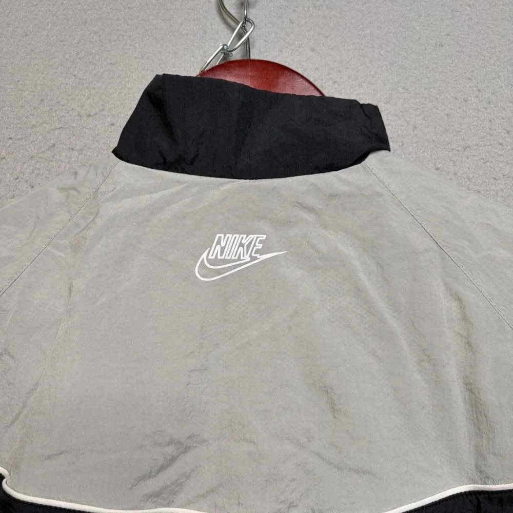 Nike Windbreaker Kids XL Grey Black DX5085-010 Half Zip Colorblock Jacket
